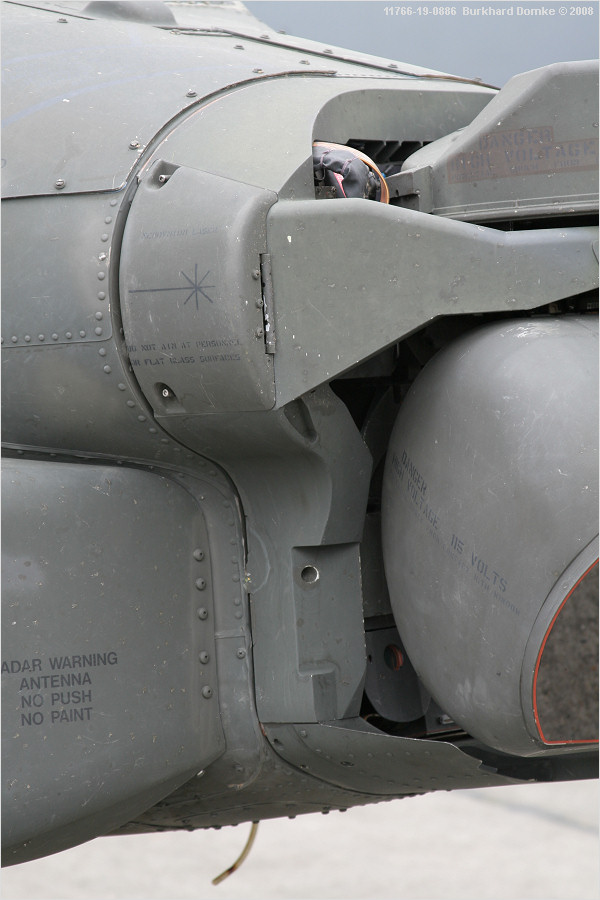 Boeing AH-64D Apache s/n 00-05207 US Army