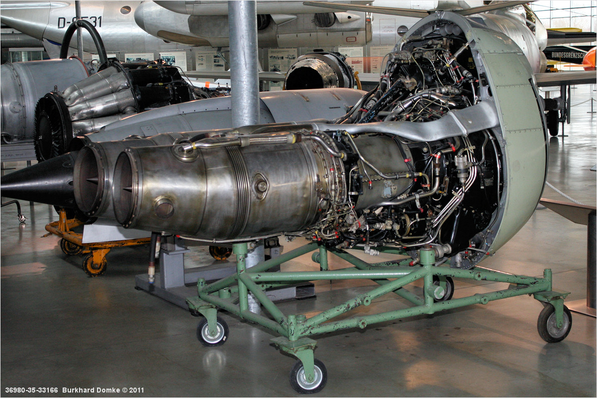 Bristol-Siddeley ASMD.3 Double Mamba turboshaft
                engine