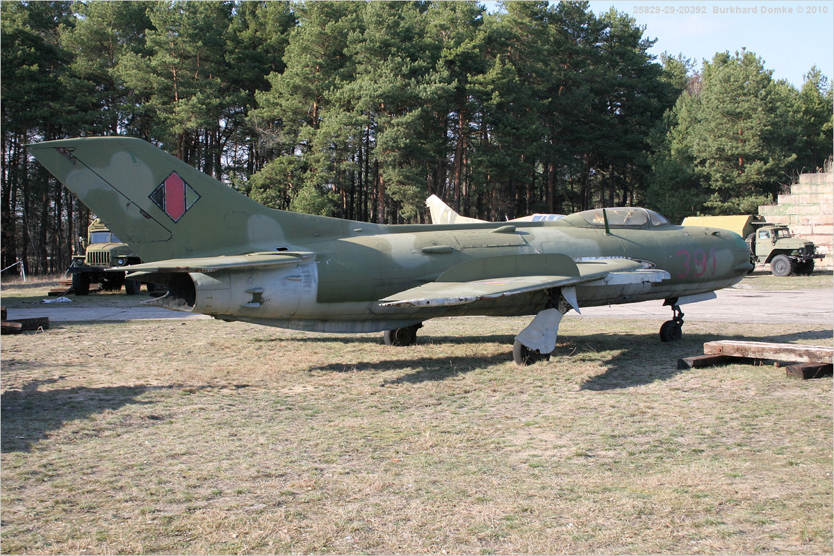 MiG-19PM NVA s/n 391 Luftfahrt-Museum Finowfurt