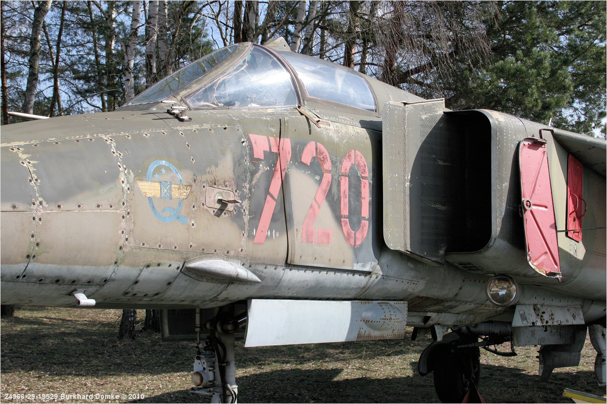 MiG-23BN_20+55_24966.jpg