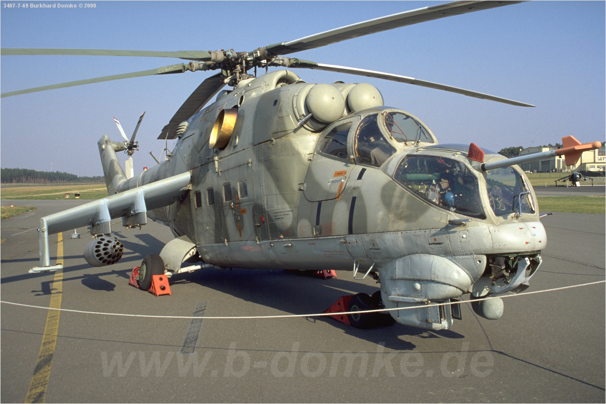 Mi-24V Hind-E NVA s/n 521 c/n 110171