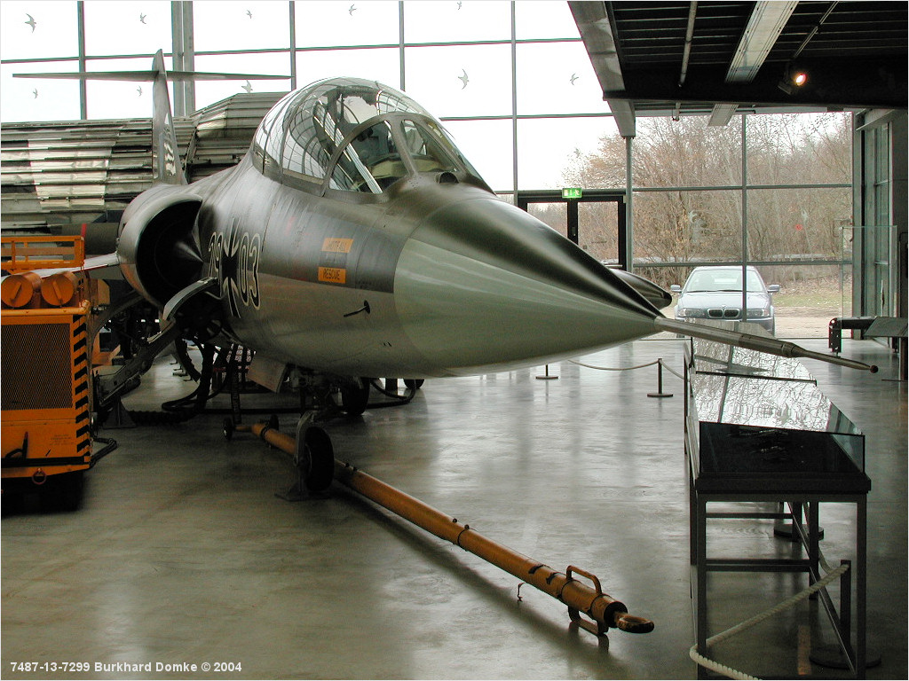 F-104F Luftwaffe s/n 29+03 (AF 59-4996)