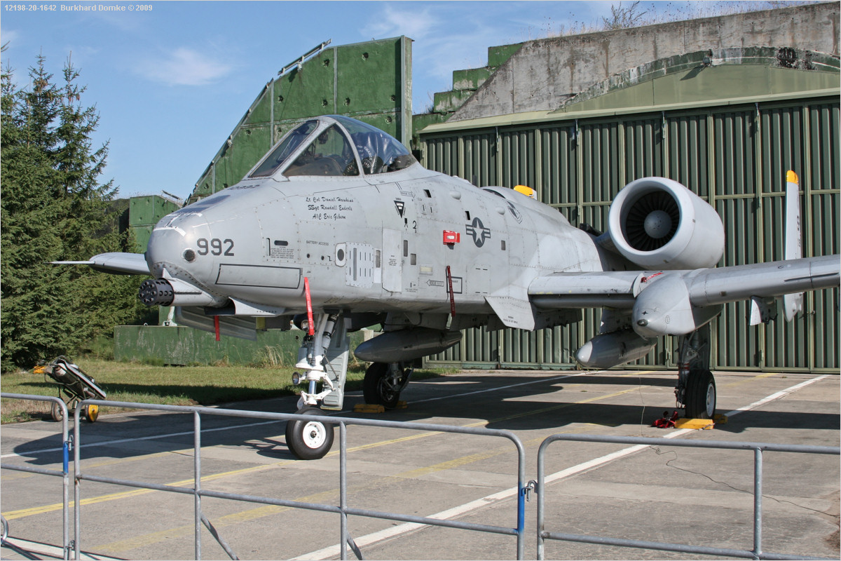 Rostock-Laage Open House 2006 - Fairchild A-10A s/n 81-0992 - USAF 81st FS