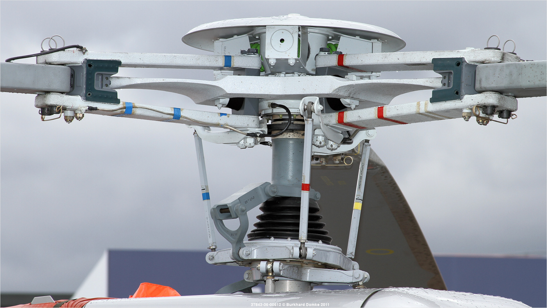 Aviation Images Rotorhead Closeup Gallery