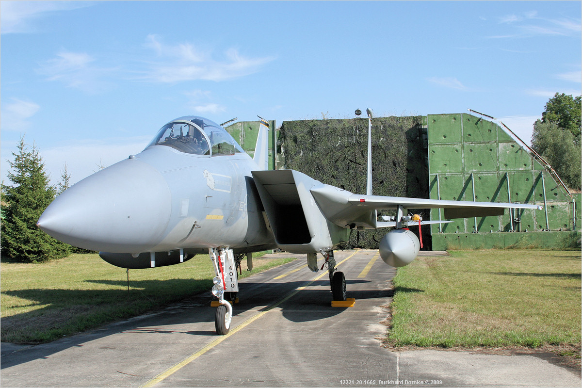 Rostock-Laage Open House 2006 - McDonnell Douglas F-15C-37-MC s/n 84-0010 USAF 493rd FS