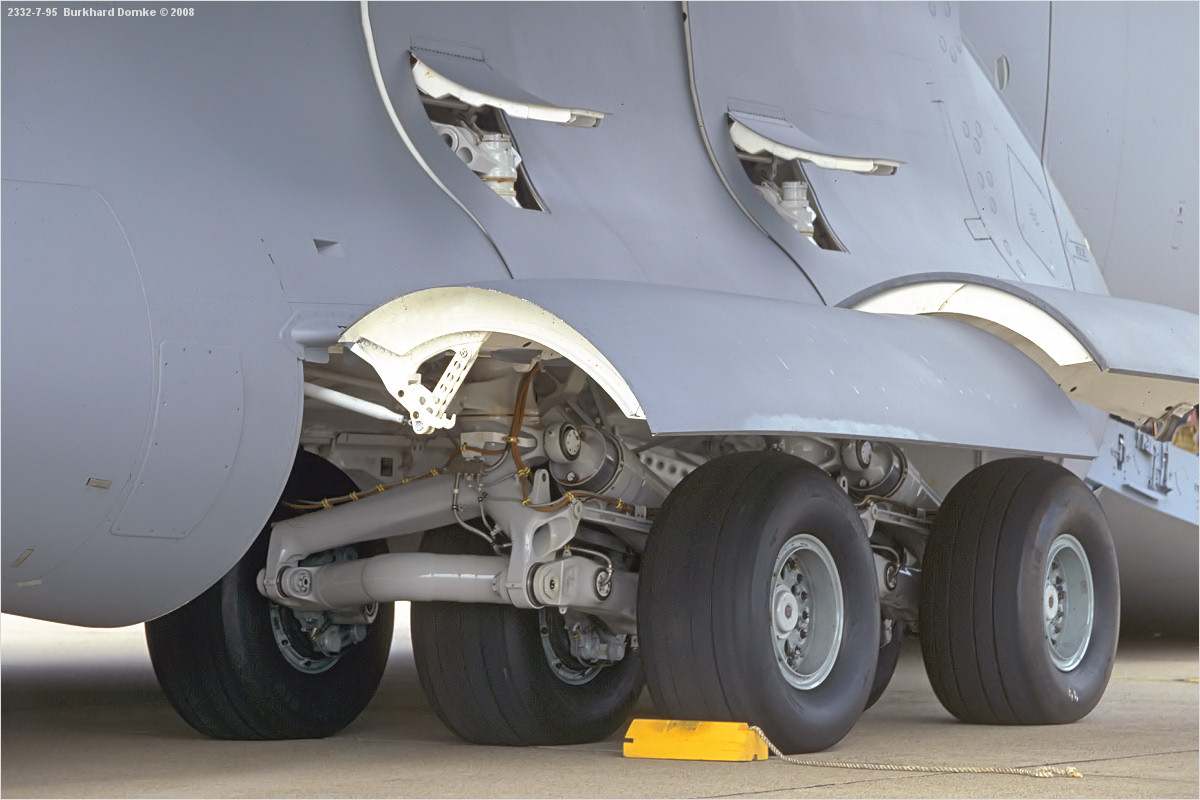 Boeing C-17A Globemaster III - USAF s/n 96-0006 'Spirit of Berlin'