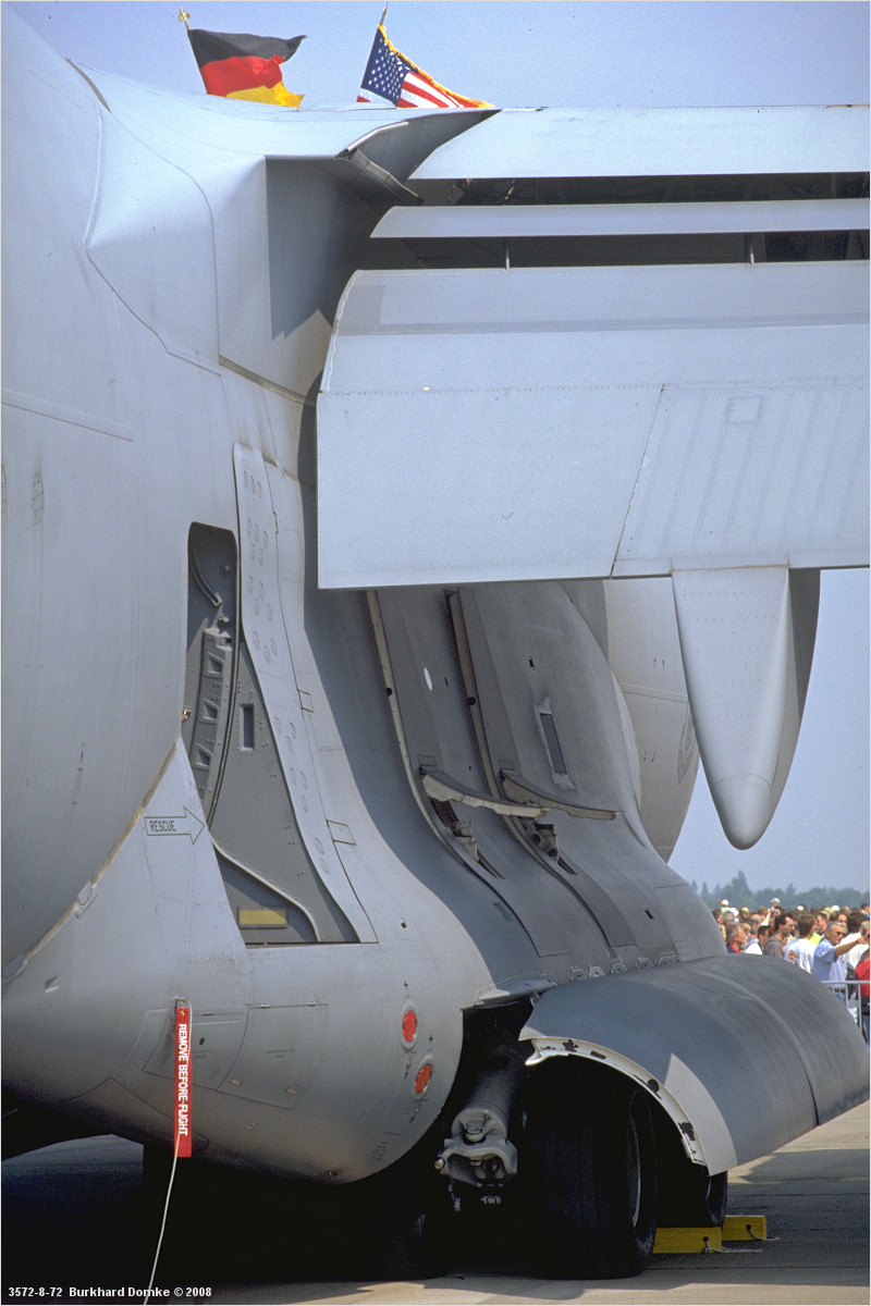 Boeing C-17A Globemaster III - USAF s/n 96-0006 'Spirit of Berlin'