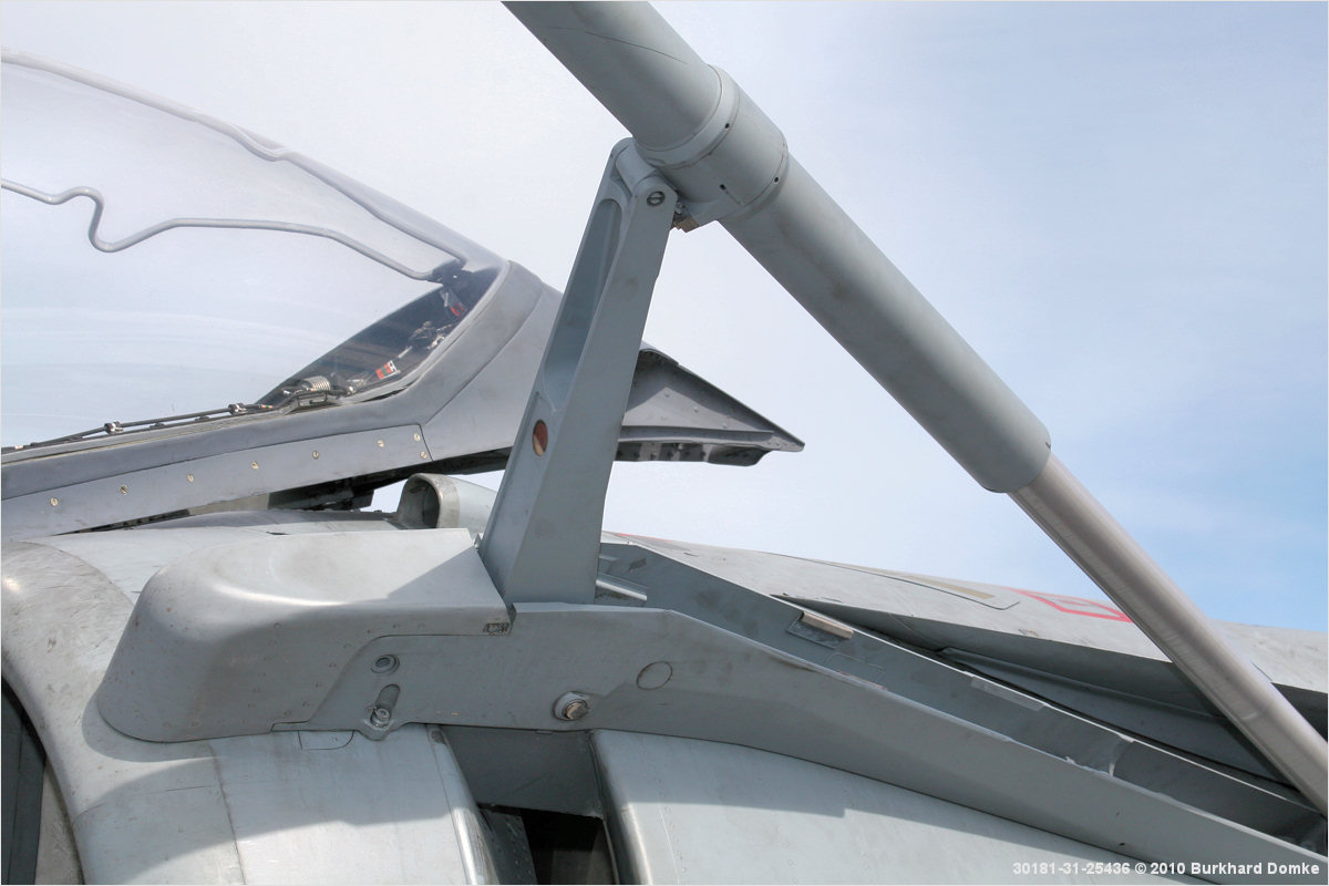 Harrier GR9 s/n ZD406