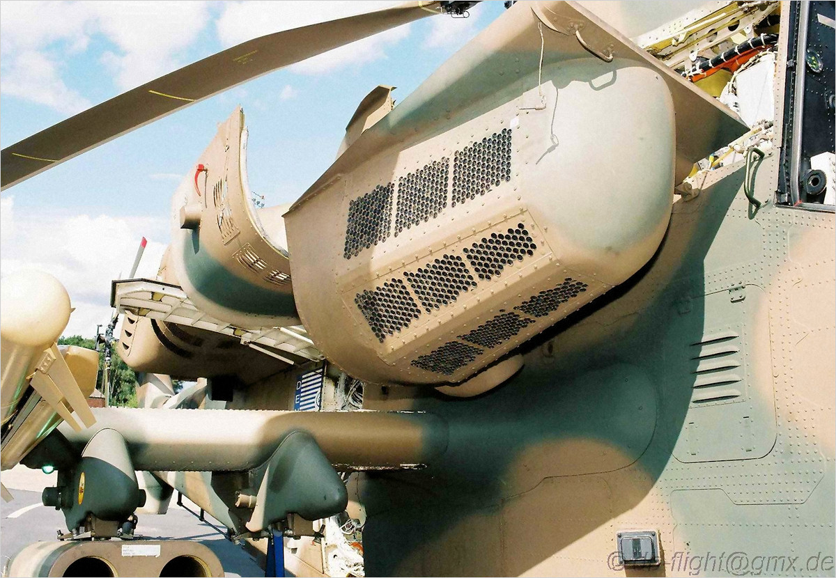 Atlas XH-2 Rooivalk s/n ZU-AHC c/n ADM-001 Farnborough 1994