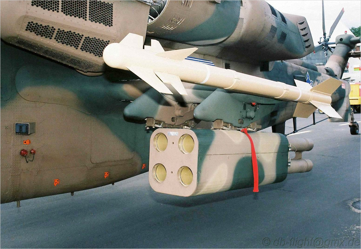 Atlas XH-2 Rooivalk s/n ZU-AHC c/n ADM-001 Farnborough 1994