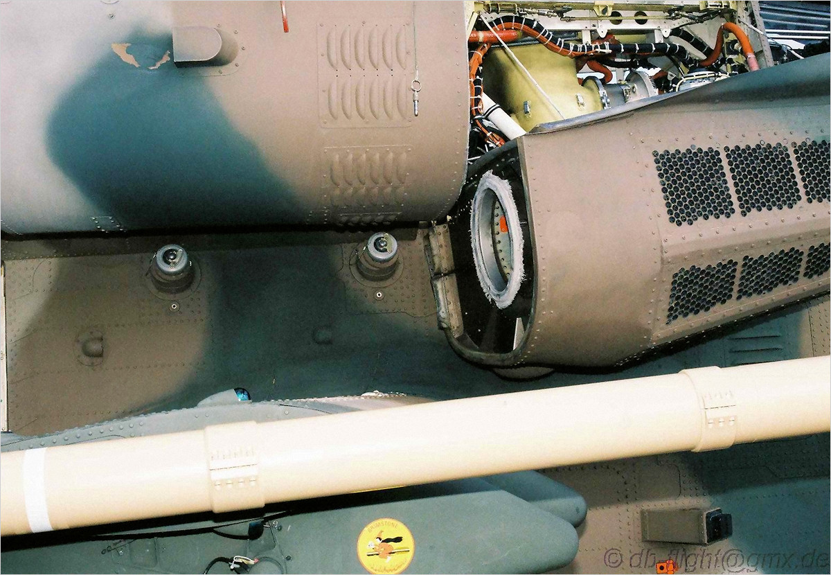 Atlas XH-2 Rooivalk s/n ZU-AHC c/n ADM-001 Farnborough 1994