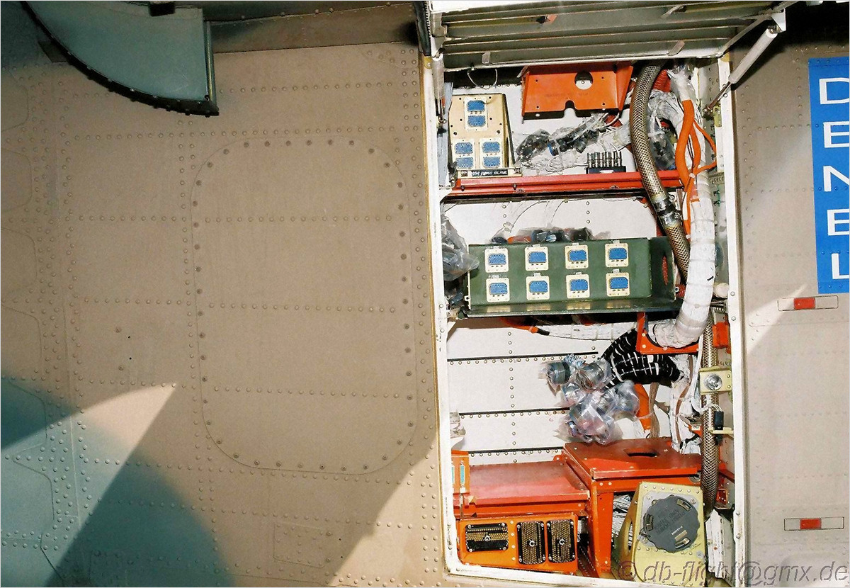 Atlas XH-2 Rooivalk s/n ZU-AHC c/n ADM-001 Farnborough 1994