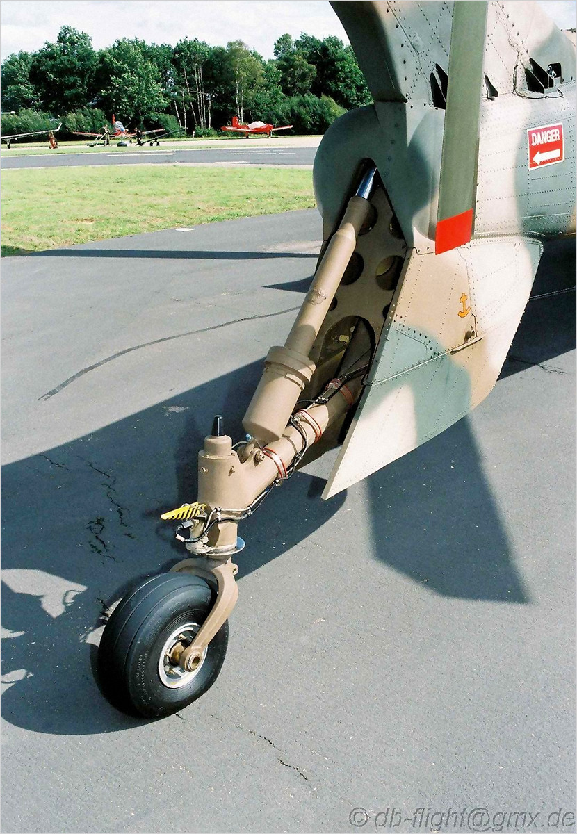 Atlas XH-2 Rooivalk s/n ZU-AHC c/n ADM-001 Farnborough 1994