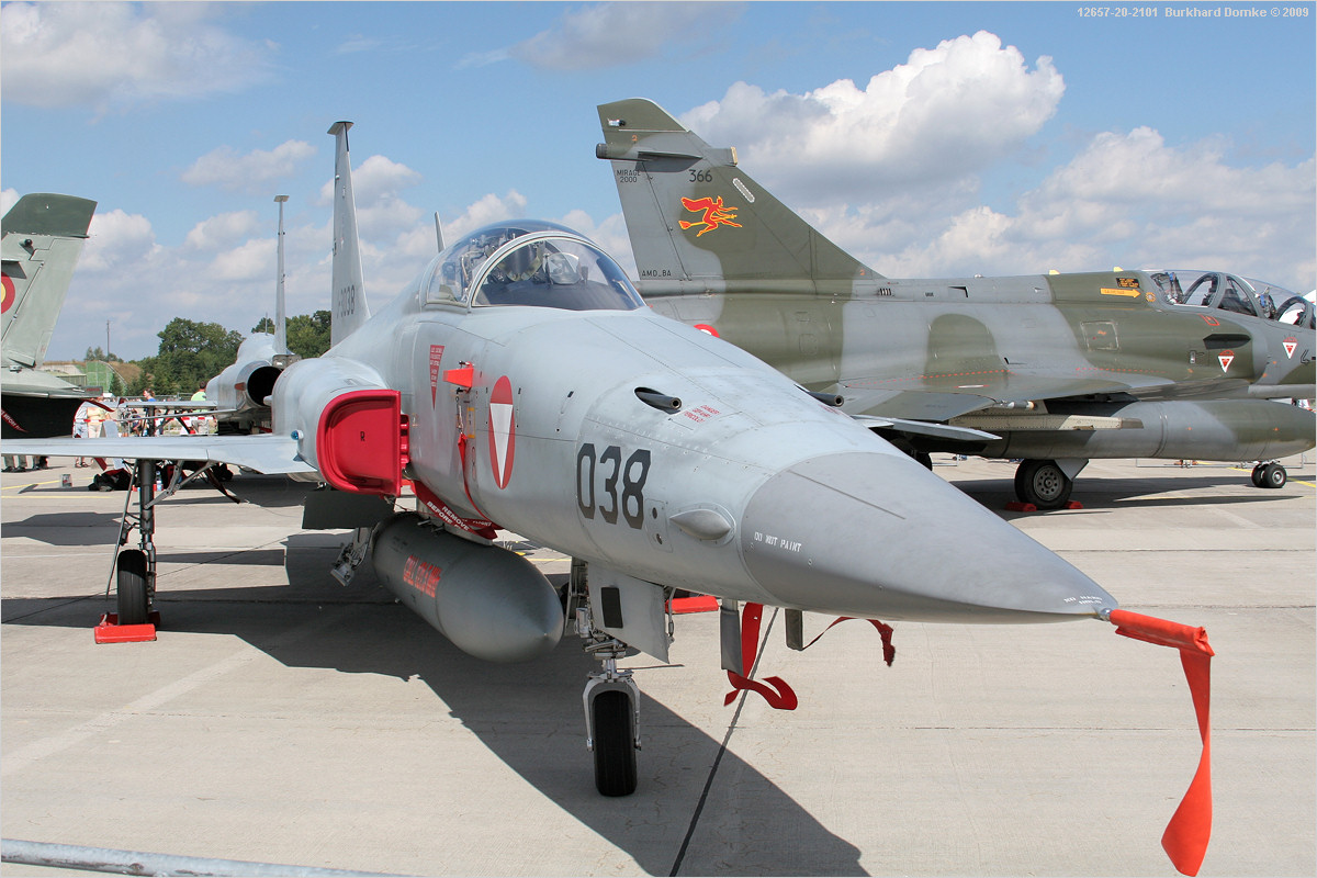 Rostock-Laage Open House 2006 - F-5E s/n 76-1563 modex J-3038 Austrian Air Force