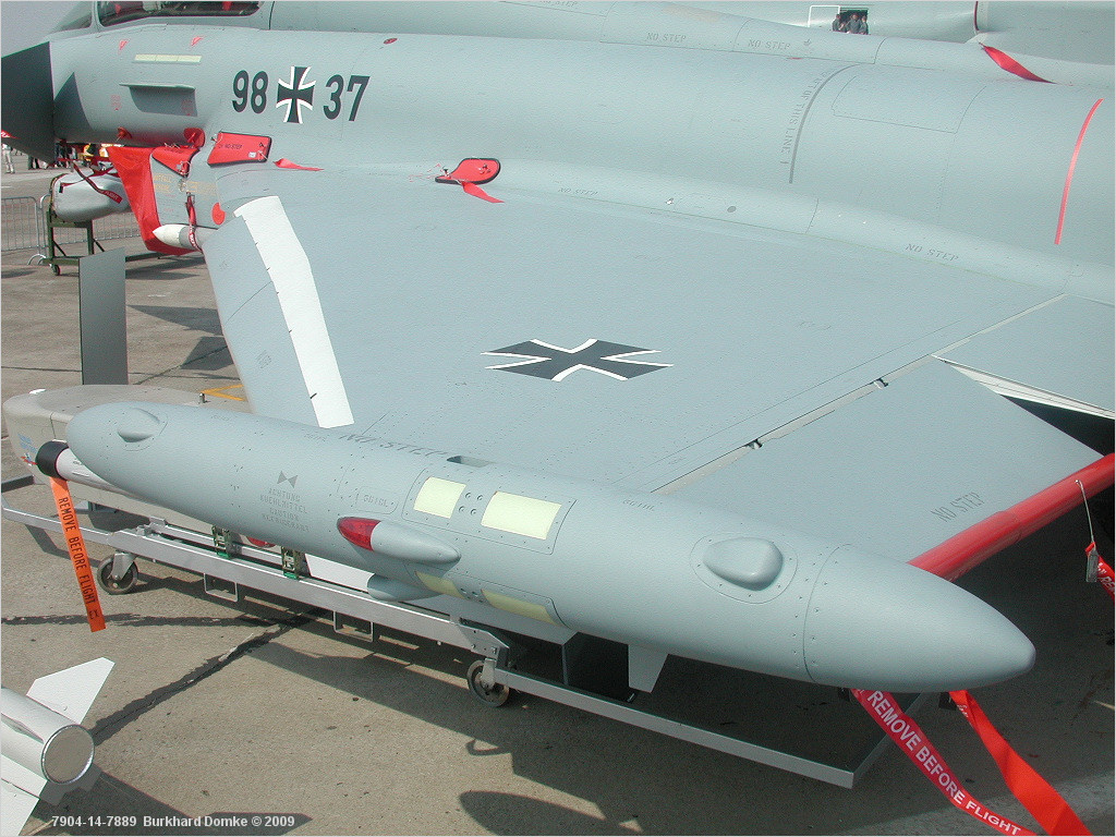 Eurofighter EF2000(T) c/n GT0007 s/n Luftwaffe 98+37