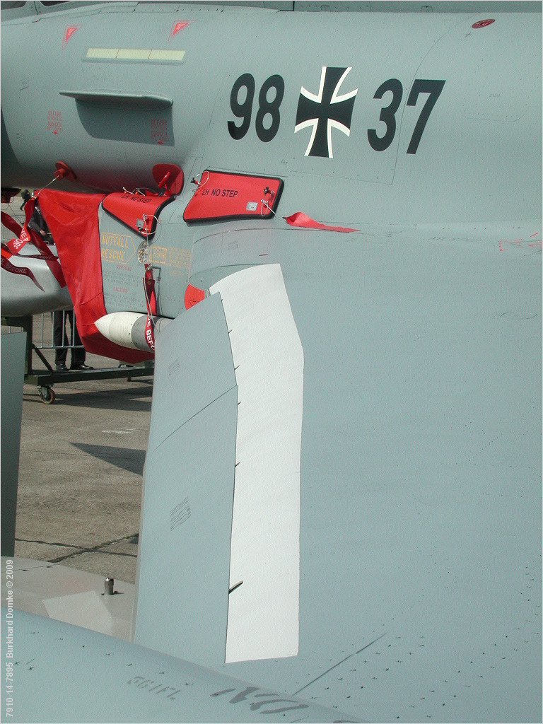 Eurofighter EF2000(T) c/n GT0007 s/n Luftwaffe 98+37