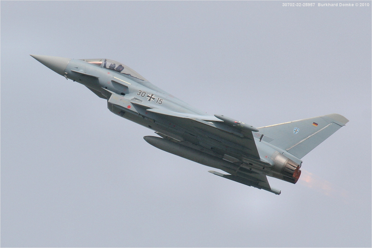 Eurofighter EF2000 Luftwaffe s/n 30+15 c/n GS008
