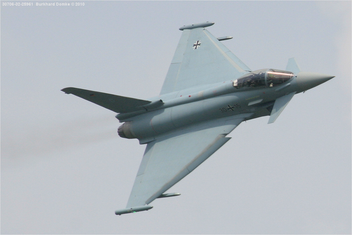 Eurofighter EF2000 Luftwaffe s/n 30+15 c/n GS008