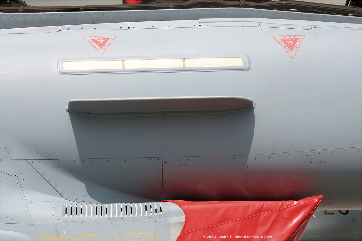 Eurofighter EF2000(T) Luftwaffe 30+20 c/n GT0009 ILA 2006