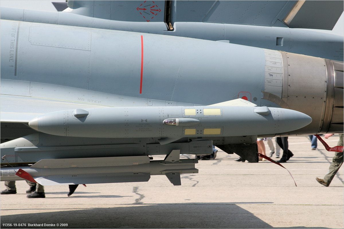 Eurofighter EF2000(T) Luftwaffe 30+20 c/n GT0009 ILA 2006