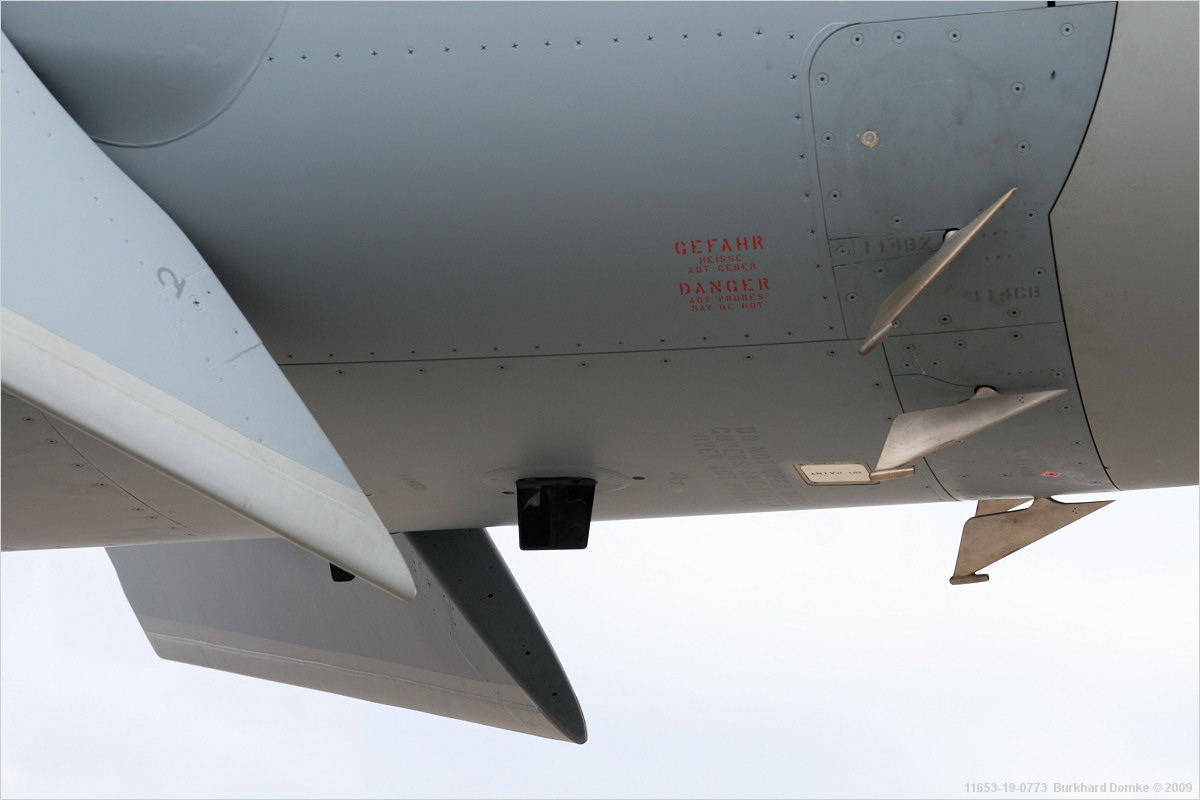 Eurofighter EF2000(T) Luftwaffe 30+20 c/n GT0009 ILA 2006