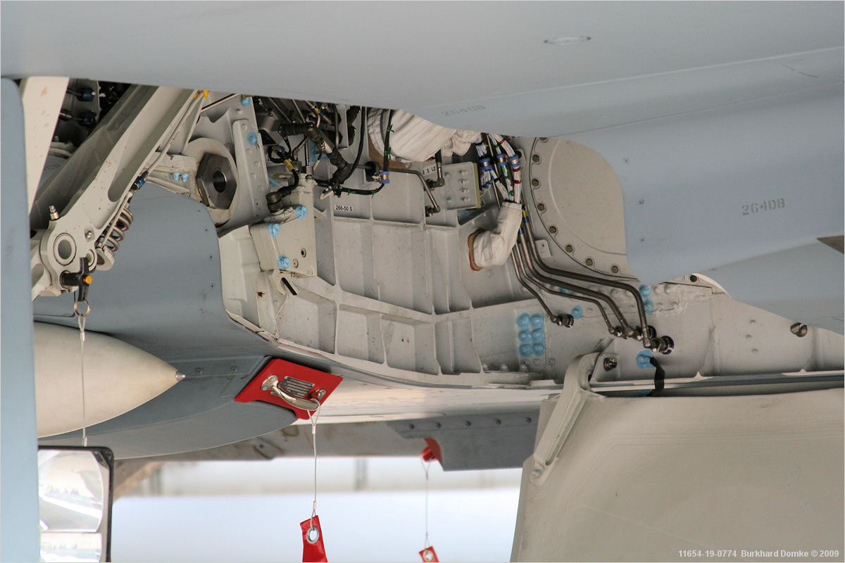 Eurofighter EF2000(T) Luftwaffe 30+20 c/n GT0009 ILA 2006