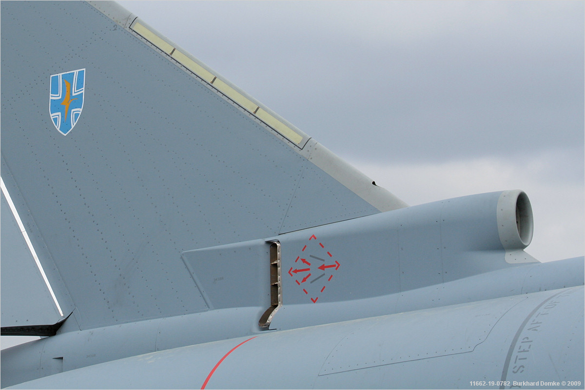 Eurofighter EF2000(T) Luftwaffe 30+20 c/n GT0009 ILA 2006