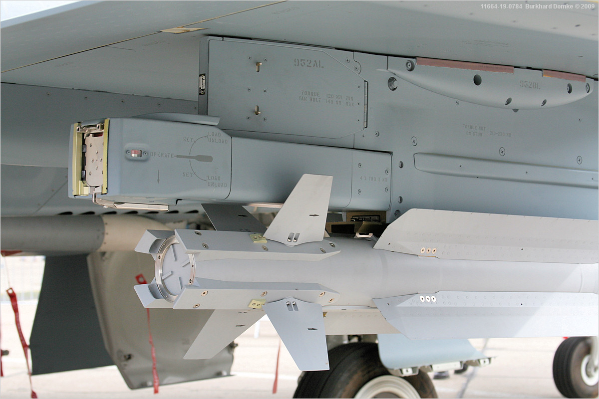 Eurofighter EF2000(T) Luftwaffe 30+20 c/n GT0009 ILA 2006