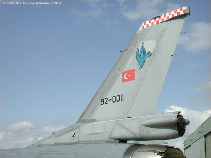 F-16C Block 40L  -  c/n 4R-112  -  s/n 92-0011 -  Turkish Air Force, 182 Filo  -  NAS Eggebeck, Germany  -  23 August 2003